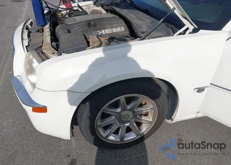 2006 Chrysler 300C из США, поврежденный, VIN 2C3KA63H66H501302